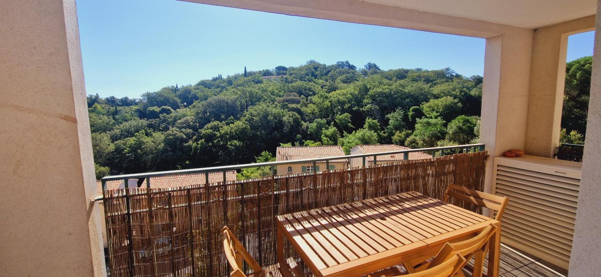 Clim, Parking, Wifi Apartamento